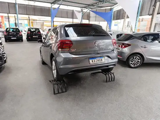 VOLKSWAGEN-POLO-2018