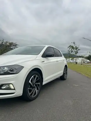 VOLKSWAGEN-POLO-2019