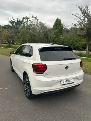 VOLKSWAGEN-POLO-2019