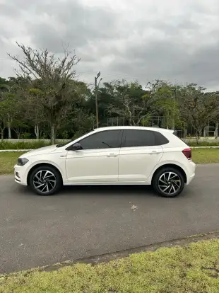 VOLKSWAGEN-POLO-2019