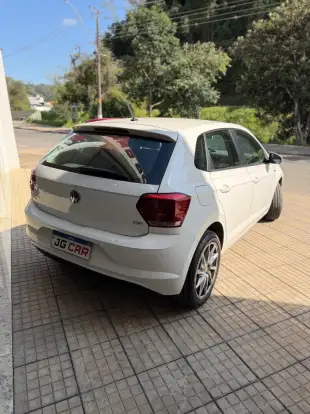 VOLKSWAGEN-POLO-2019