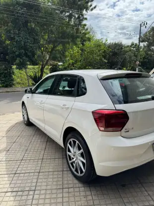 VOLKSWAGEN-POLO-2019