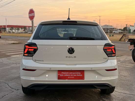 VOLKSWAGEN-POLO-2024