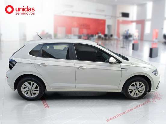 VOLKSWAGEN-POLO-2023