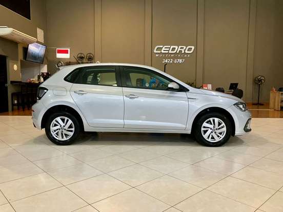VOLKSWAGEN-POLO-2023