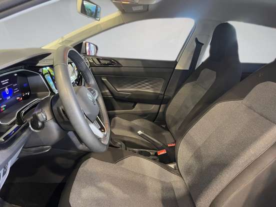 VOLKSWAGEN-POLO-2024
