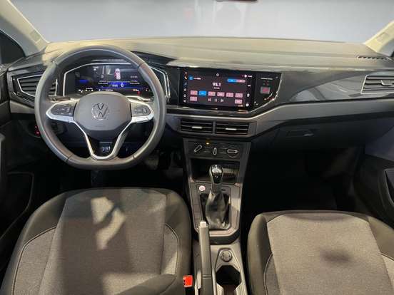 VOLKSWAGEN-POLO-2024