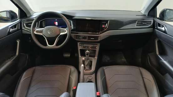 VOLKSWAGEN-POLO-2025