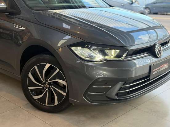 VOLKSWAGEN-POLO-2023