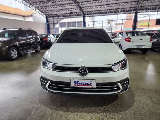 VOLKSWAGEN-POLO-2024