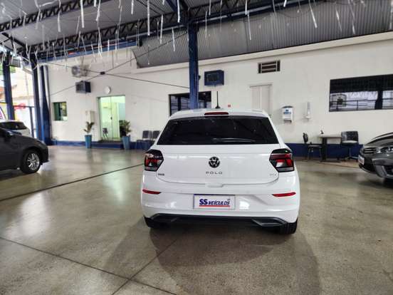 VOLKSWAGEN-POLO-2024