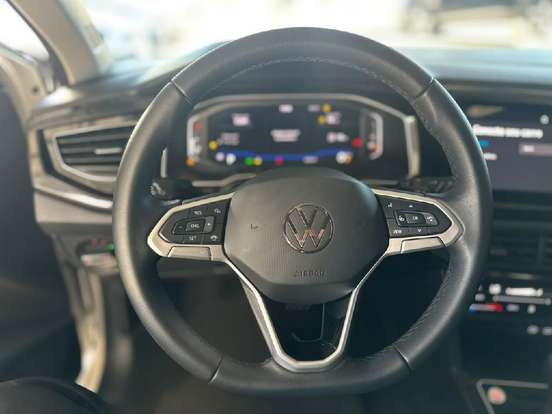 VOLKSWAGEN-POLO-2025