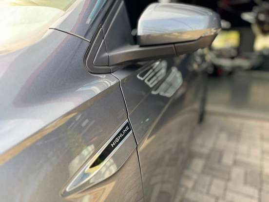 VOLKSWAGEN-POLO-2023