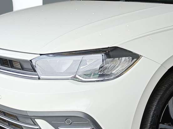 VOLKSWAGEN-POLO-2023
