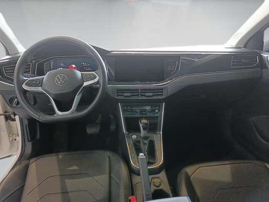 VOLKSWAGEN-POLO-1.0 170 TSI HIGHLINE AUTOMÁTICO VOLKSWAGEN-POLO-2023