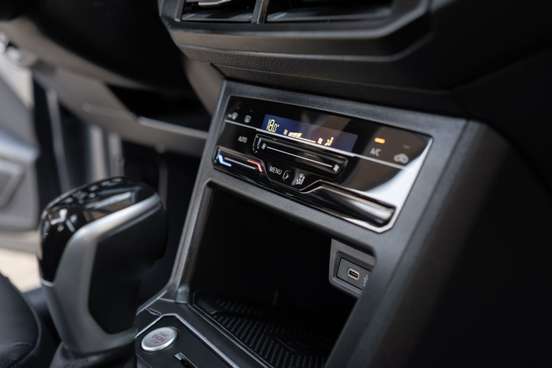 VOLKSWAGEN-POLO-2025