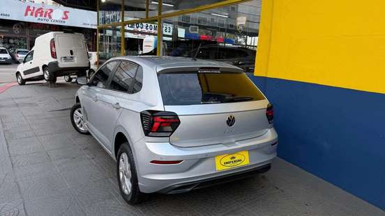 VOLKSWAGEN-POLO-2023