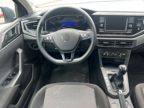 VOLKSWAGEN-POLO-2023