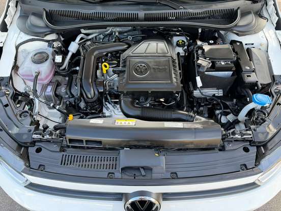 VOLKSWAGEN-POLO-2024