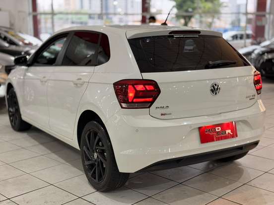VOLKSWAGEN-POLO-2019