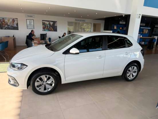 VOLKSWAGEN-POLO-2023