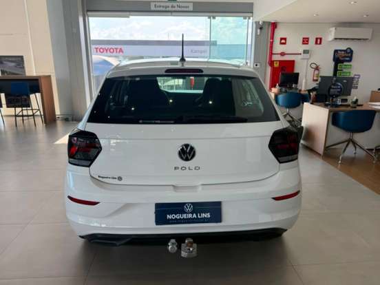 VOLKSWAGEN-POLO-2023