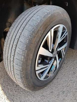 VOLKSWAGEN-POLO-2023
