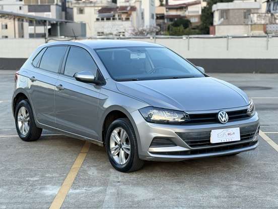 VOLKSWAGEN-POLO-2019