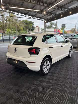 VOLKSWAGEN-POLO-2024