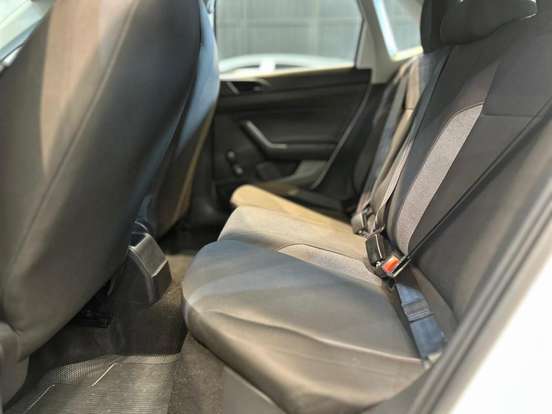 VOLKSWAGEN-POLO-2025