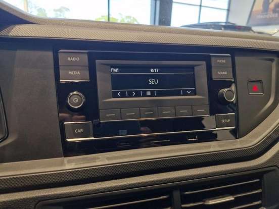 VOLKSWAGEN-POLO-2023