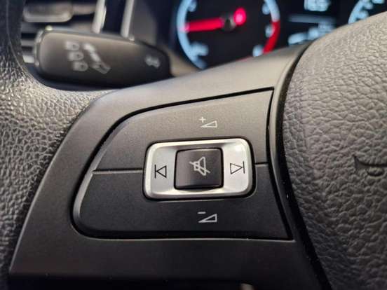 VOLKSWAGEN-POLO-2024