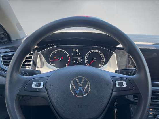 VOLKSWAGEN-POLO-2025