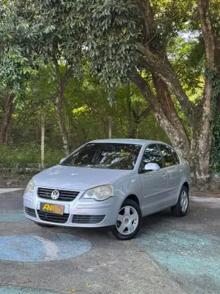 VOLKSWAGEN POLO SEDAN 1.6 MI COMFORTLINE 8V FLEX 4P MANUAL