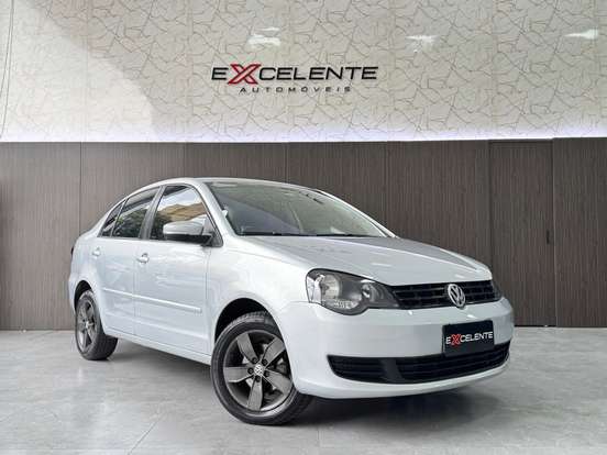 VOLKSWAGEN-POLO SEDAN-2012