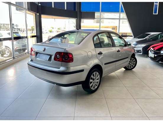 VOLKSWAGEN-POLO SEDAN-1.6 MI 8V FLEX 4P MANUAL VOLKSWAGEN-POLO SEDAN-2009