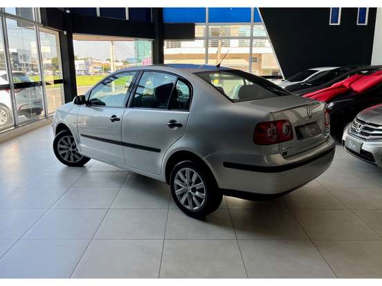 VOLKSWAGEN-POLO SEDAN-1.6 MI 8V FLEX 4P MANUAL VOLKSWAGEN-POLO SEDAN-2009