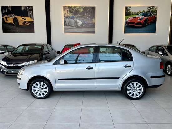 VOLKSWAGEN-POLO SEDAN-1.6 MI 8V FLEX 4P MANUAL VOLKSWAGEN-POLO SEDAN-2009