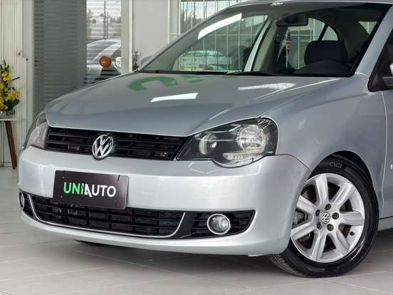 VOLKSWAGEN-POLO SEDAN-2.0 MI COMFORTLINE 8V FLEX 4P MANUAL VOLKSWAGEN-POLO SEDAN-2013