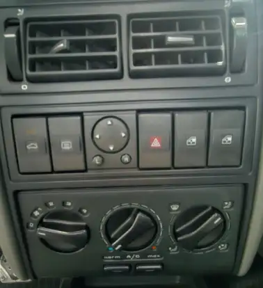 VOLKSWAGEN-SANTANA-1999