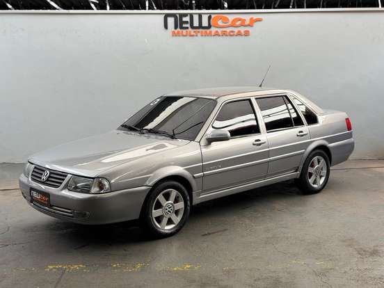 VOLKSWAGEN-SANTANA-2.0 MI COMFORTLINE 8V GASOLINA 4P MANUAL VOLKSWAGEN-SANTANA-2000