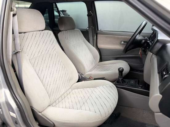 VOLKSWAGEN-SANTANA-2.0 MI COMFORTLINE 8V GASOLINA 4P MANUAL VOLKSWAGEN-SANTANA-2000