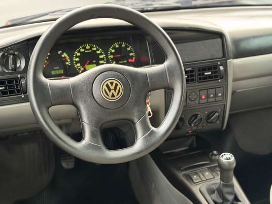 VOLKSWAGEN-SANTANA-2.0 MI COMFORTLINE 8V GASOLINA 4P MANUAL VOLKSWAGEN-SANTANA-2000