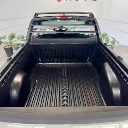 VOLKSWAGEN-SAVEIRO-2022