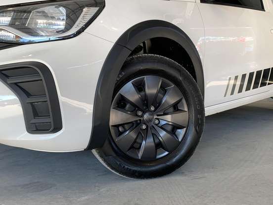 VOLKSWAGEN-SAVEIRO-1.6 MSI TRENDLINE CS 16V FLEX 2P MANUAL VOLKSWAGEN-SAVEIRO-2023
