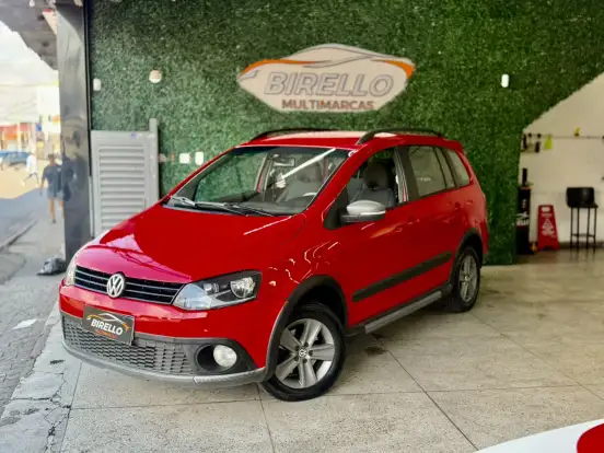 VOLKSWAGEN-SPACE CROSS-2012