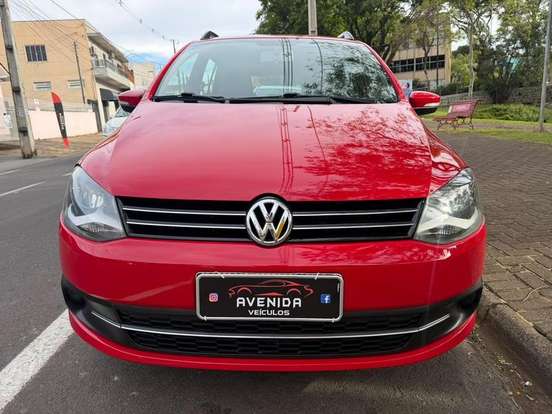 VOLKSWAGEN-SPACEFOX-2013
