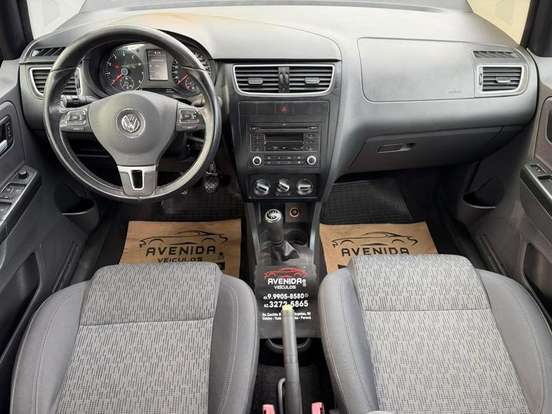 VOLKSWAGEN-SPACEFOX-2013