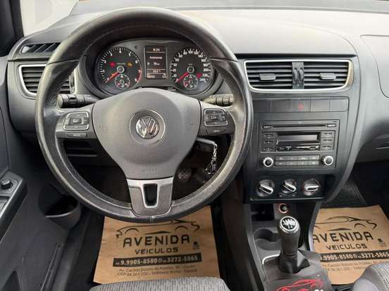 VOLKSWAGEN-SPACEFOX-2013