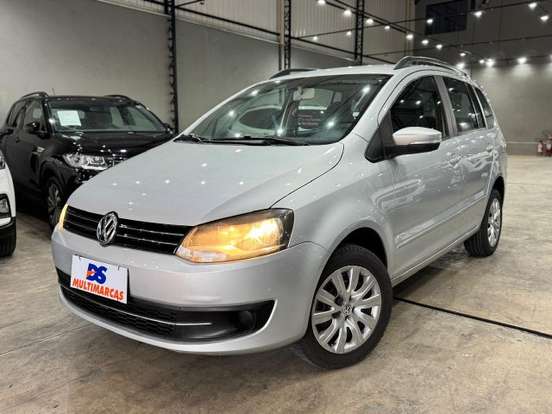 VOLKSWAGEN-SPACEFOX-2012